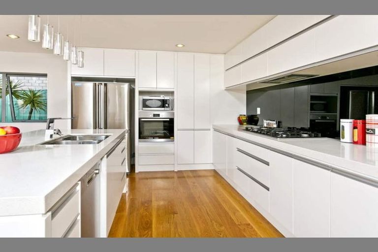 Photo of property in 67a Rosedale Road, Pinehill, Auckland, 0632