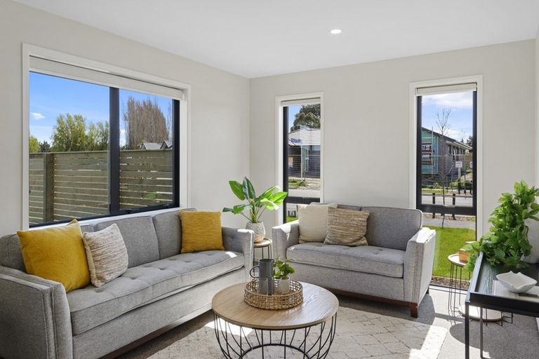 Photo of property in 17 John Holmes Road, Halswell, Christchurch, 8025