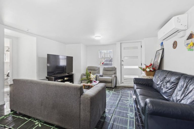 Photo of property in 237 Great South Road, Manurewa, Auckland, 2102