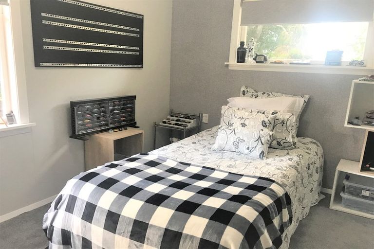 Photo of property in 402 South Road, Hawera, 4674