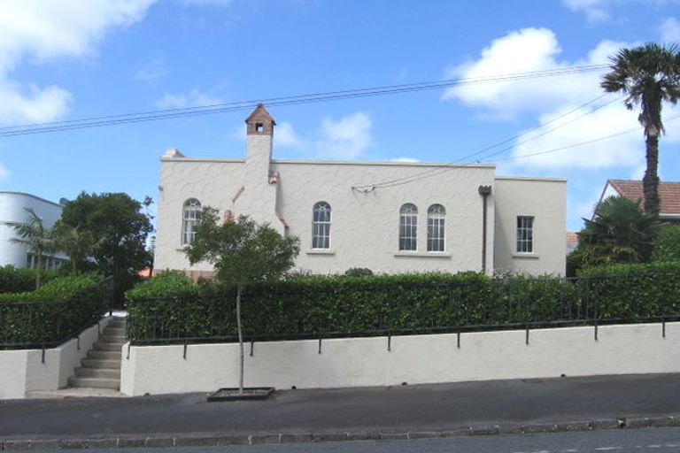 Photo of property in 9 Otahuri Crescent, Greenlane, Auckland, 1051