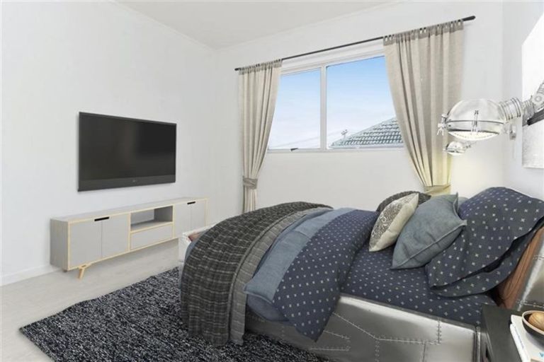 Photo of property in 1/3 Exmouth Road, Northcote, Auckland, 0627
