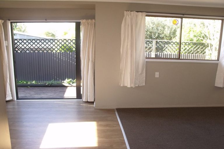 Photo of property in 805a Hastings Street North, Hastings, 4122