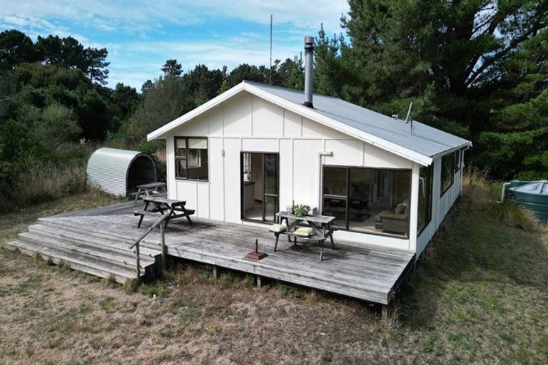 Photo of property in 106 Orui-riversdale Road, Riversdale Beach, Masterton, 5872