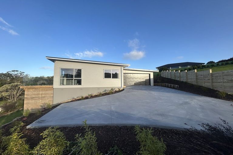Photo of property in 10 Morey Road, Cable Bay, 0420