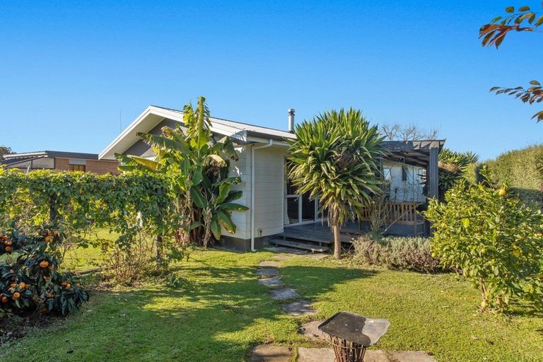 Photo of property in 35 Puriri Crescent, Edgecumbe, 3120