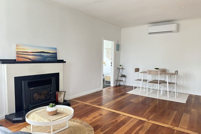 Photo of property in 75 Raumati Road, Raumati Beach, Paraparaumu, 5032