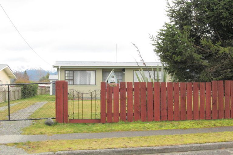 Photo of property in 37 Moana Crescent, Te Anau, 9600