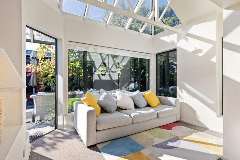 Photo of property in 3/206 Springfield Road, St Albans, Christchurch, 8014