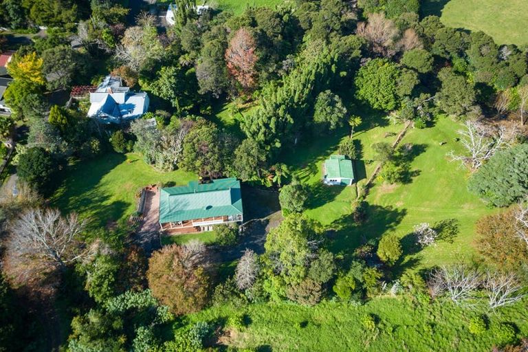 Photo of property in 165 Kelso Lane, Coromandel, 3506