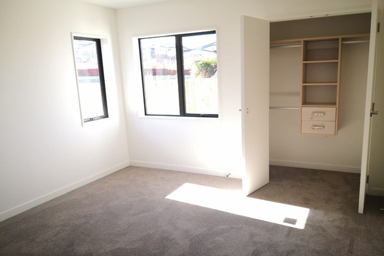 Photo of property in 135 Tiriwa Drive, Massey, Auckland, 0614