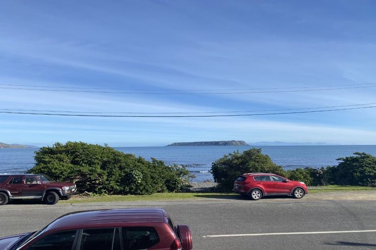 Photo of property in 83 Moana Road, Plimmerton, Porirua, 5026