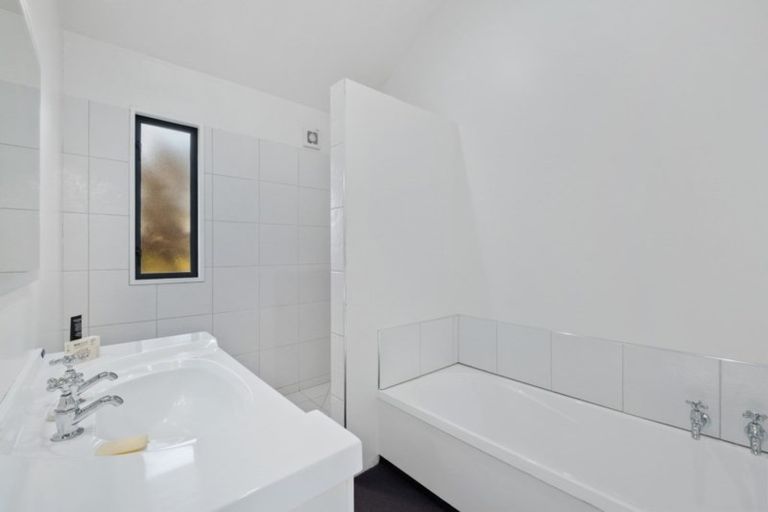 Photo of property in 19 Penrith Park Drive, Wanaka, 9305