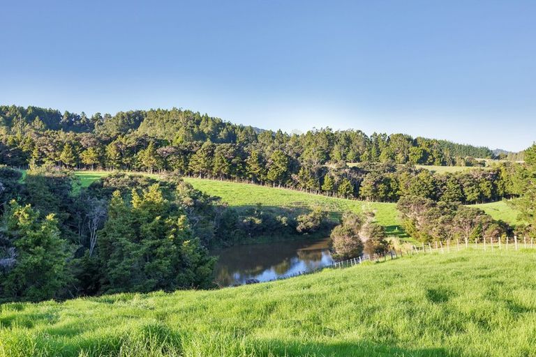 Photo of property in 917 Waipu Caves Road, Waipu, 0582