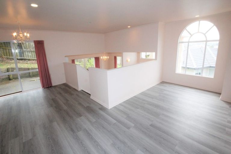 Photo of property in 7 Alice Place, Hillcrest, Auckland, 0627