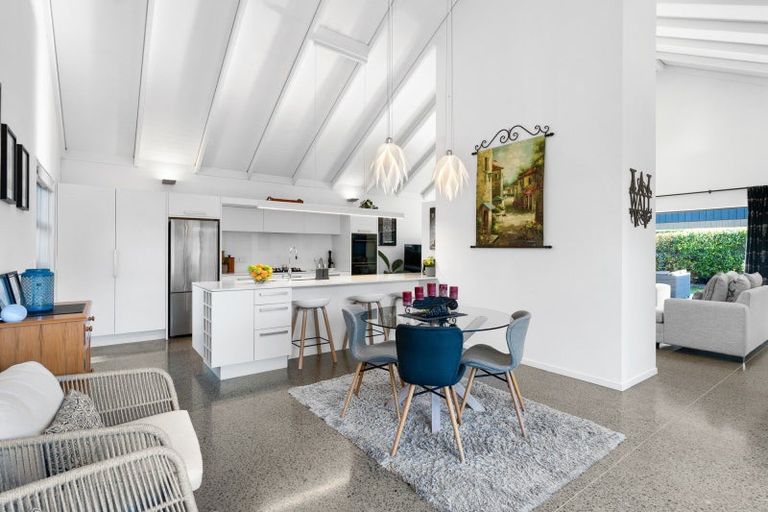 Photo of property in 4 West Street, Greytown, 5712