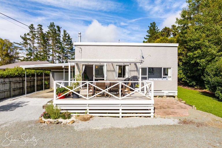 Photo of property in 1899 Paparoa Valley Road, Paparoa, 0571