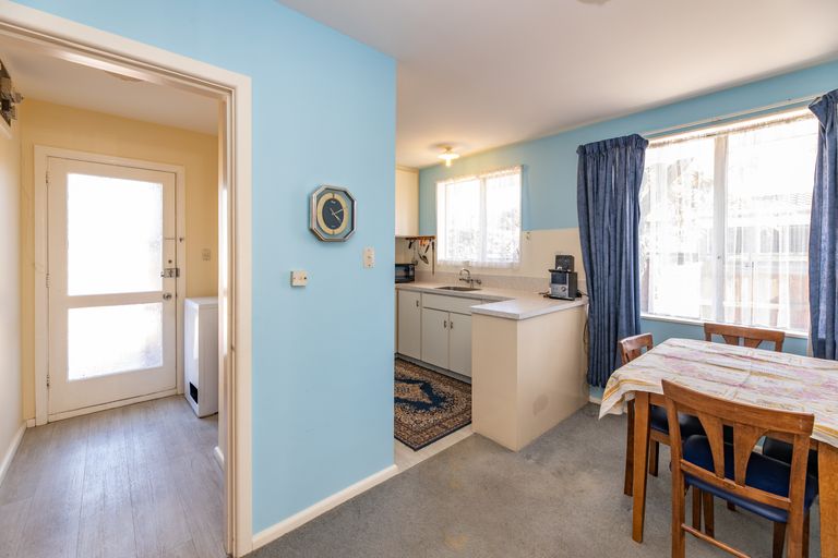 Photo of property in 2/7 Peters Lane, Spreydon, Christchurch, 8024