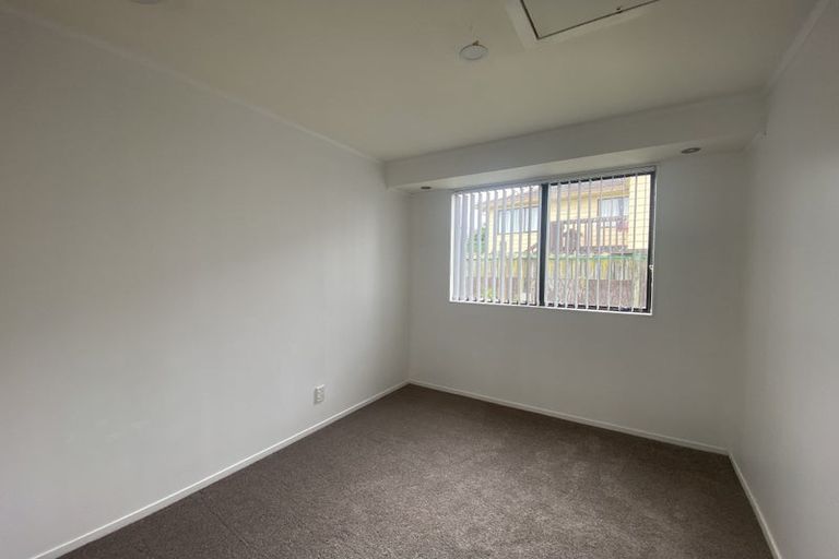 Photo of property in 1/19 Silver Creek Road, Weymouth, Auckland, 2103