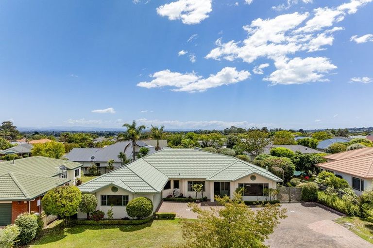 Photo of property in 19 Kingsgate Avenue, Havelock North, 4130