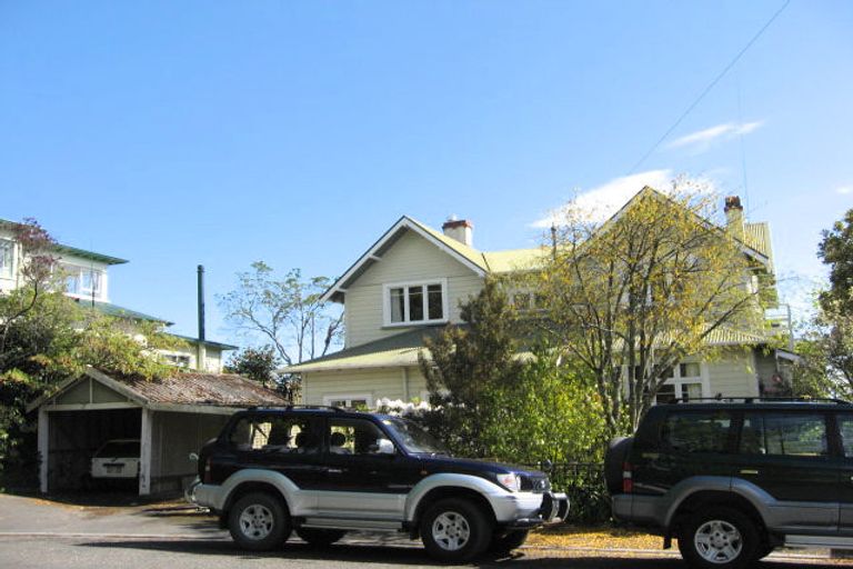 Photo of property in 21 Examiner Street, Nelson, 7010