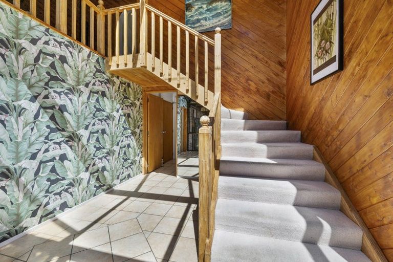 Photo of property in 12 Ridgewood Drive, Ridgewood, New Plymouth, 4371