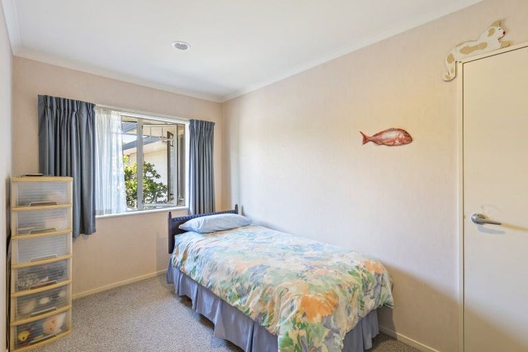 Photo of property in 56 Realm Drive, Paraparaumu, 5032