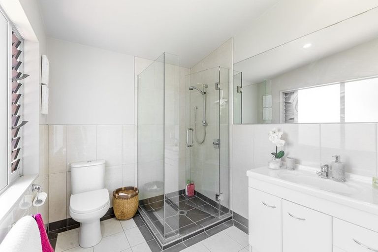 Photo of property in 20a Glenross Drive, Wattle Downs, Auckland, 2103