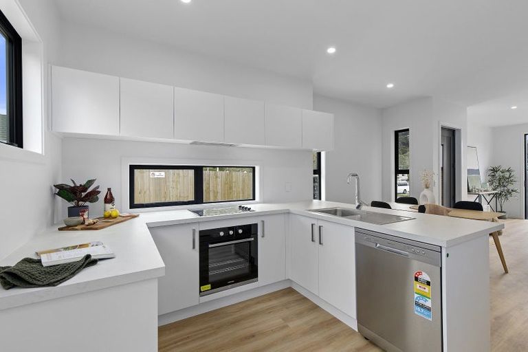 Photo of property in 1/33 Raukawa Street, Stokes Valley, Lower Hutt, 5019