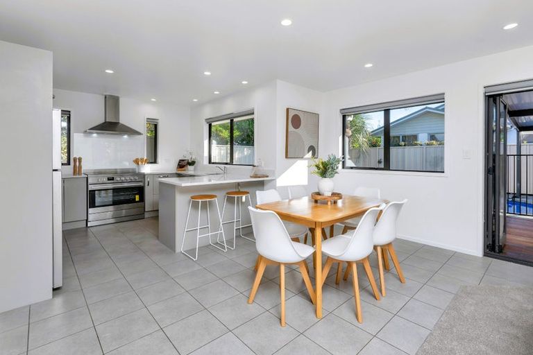 Photo of property in 116 Barbados Way, One Tree Point, 0118