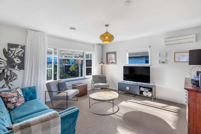 Photo of property in 17 Branston Street, Hornby, Christchurch, 8042