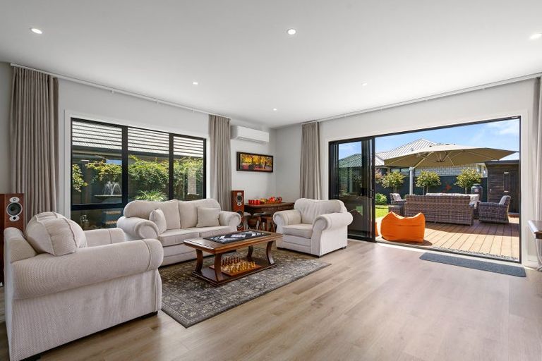 Photo of property in 13 Webber Street, Cambridge, 3434