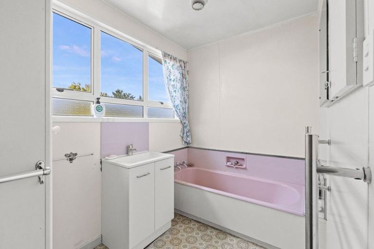 Photo of property in 7 Acton Place, Saint Johns Hill, Whanganui, 4500