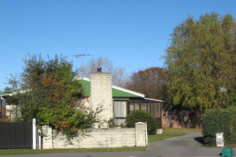 Photo of property in 19 Roswell Place, Islington, Christchurch, 8042