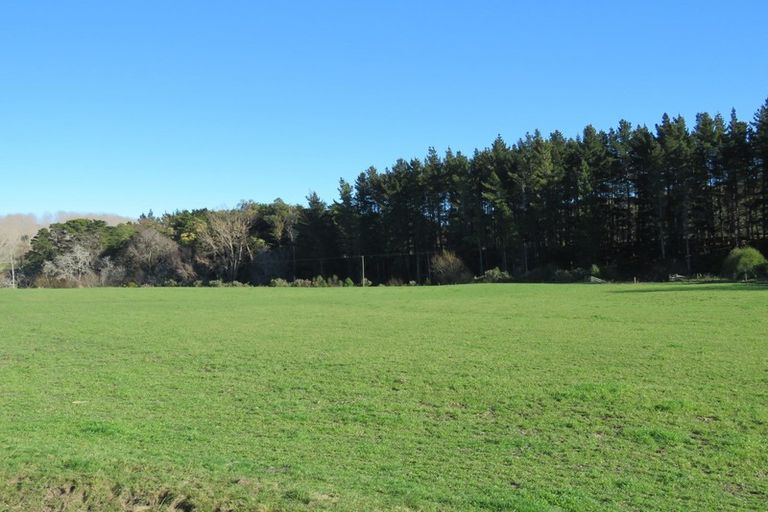 Photo of property in 957 Waimarama Road, Waimarama, Havelock North, 4294