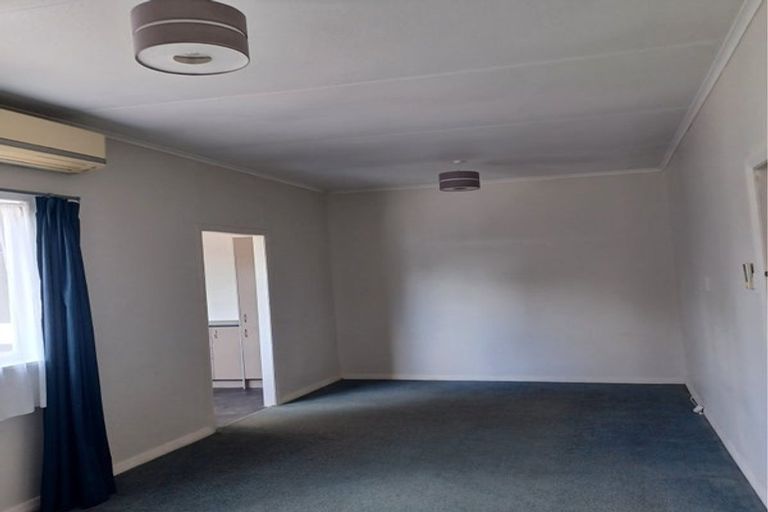 Photo of property in 19 Hereford Street, West End, Palmerston North, 4410
