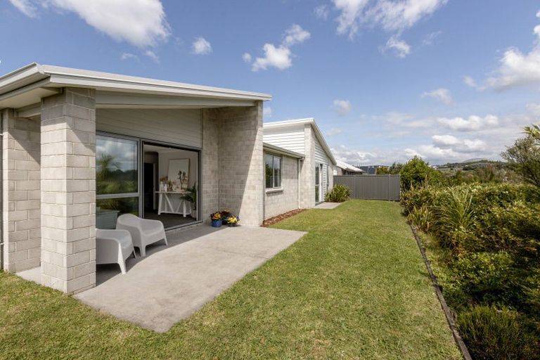 Photo of property in 10 Scarr Lane, Pyes Pa, Tauranga, 3112