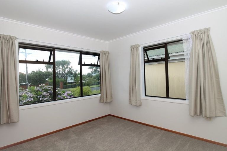 Photo of property in 6 Blossom Lane, Manurewa, Auckland, 2102