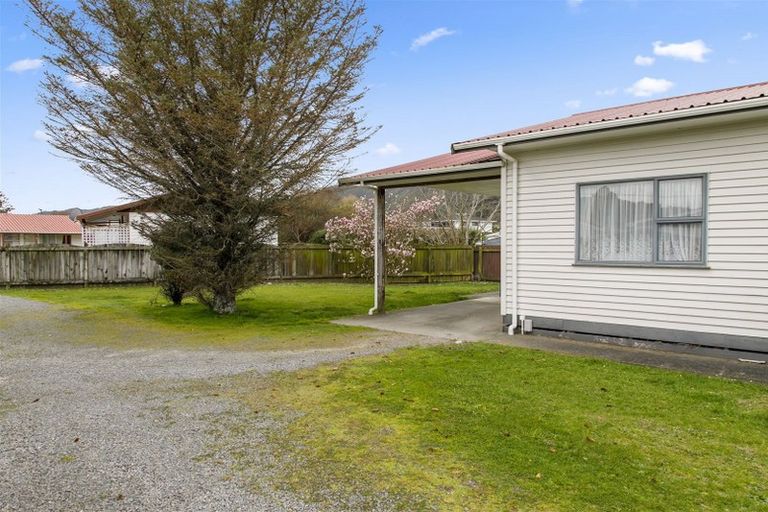 Photo of property in 1/6 Wellington Road, Wainuiomata, Lower Hutt, 5014