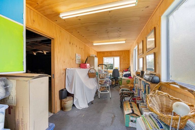 Photo of property in 27 Sackville Street, Martinborough, 5711