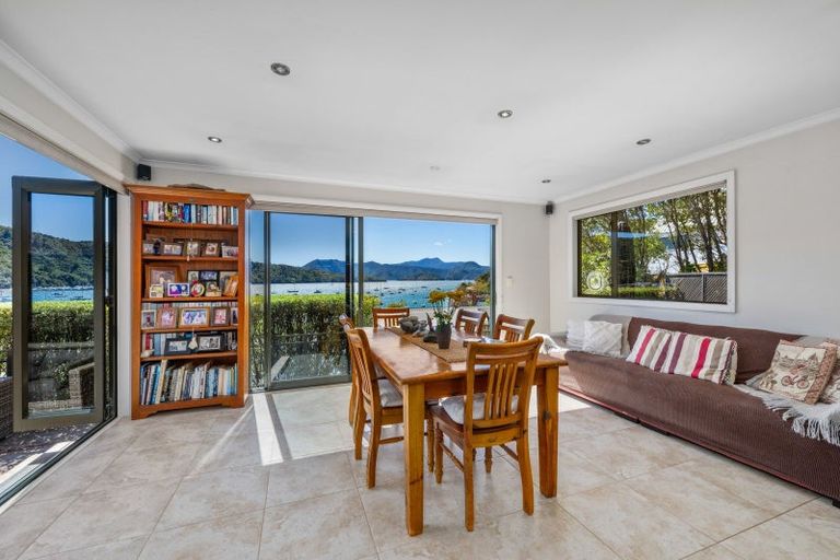 Photo of property in 354b Waikawa Road, Waikawa, Picton, 7220