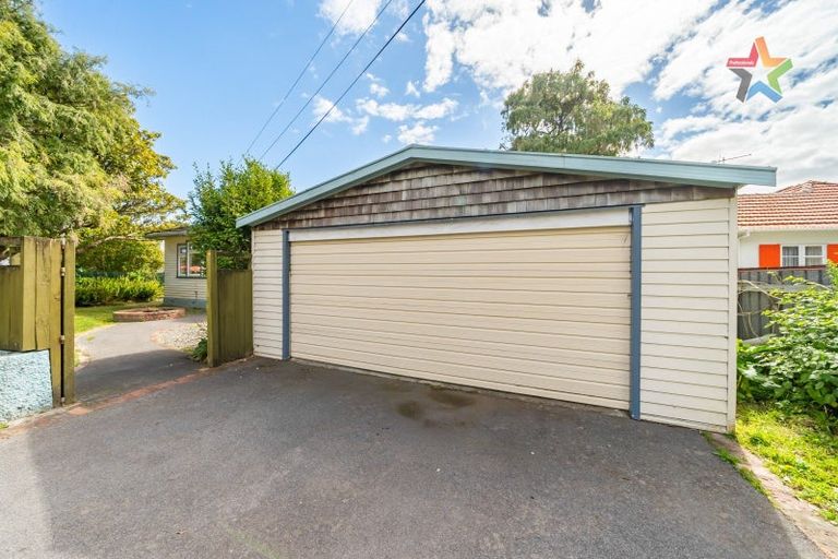 Photo of property in 51 Pohutukawa Street, Woburn, Lower Hutt, 5010