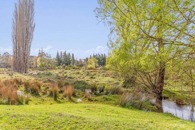 Photo of property in 948 Dipton Mossburn Road, Castle Downs, Dipton, 9791