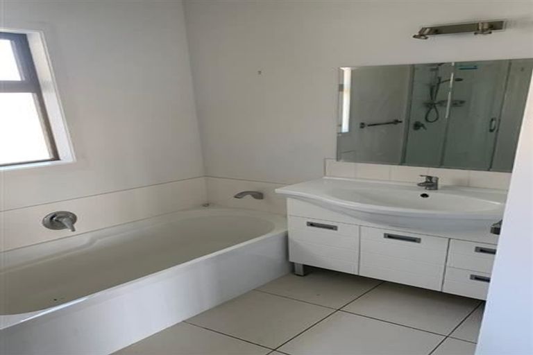 Photo of property in 6 Penrith Road, Poraiti, Napier, 4182