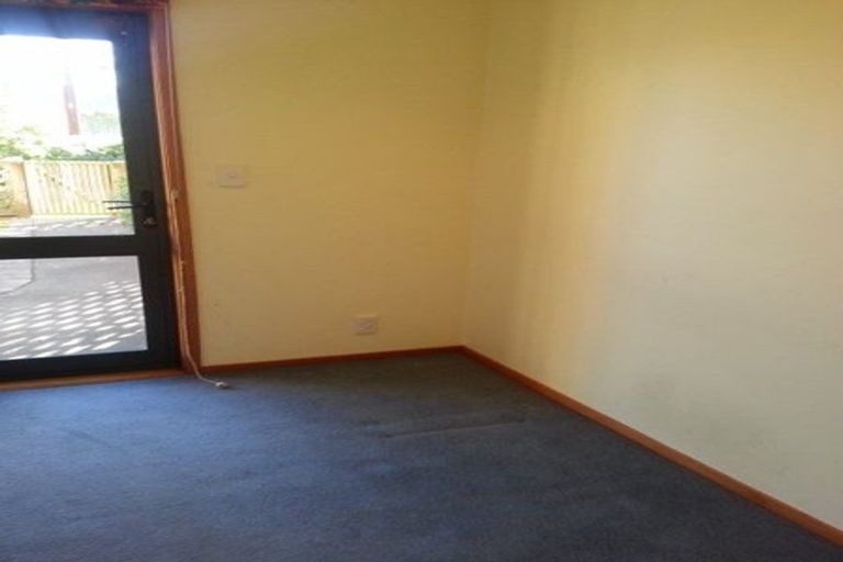 Photo of property in 22 Marina View, Paremata, Porirua, 5026