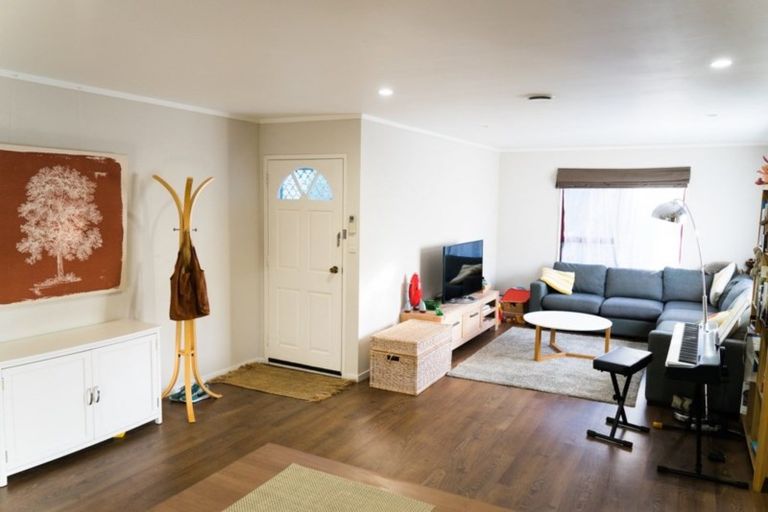 Photo of property in 9 Kura Place, Torbay, Auckland, 0630