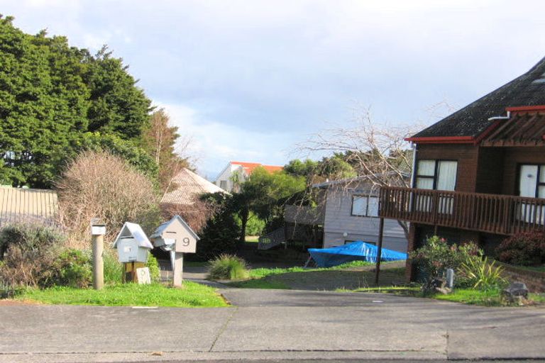 Photo of property in 7 Cantua Close, Totara Heights, Auckland, 2105
