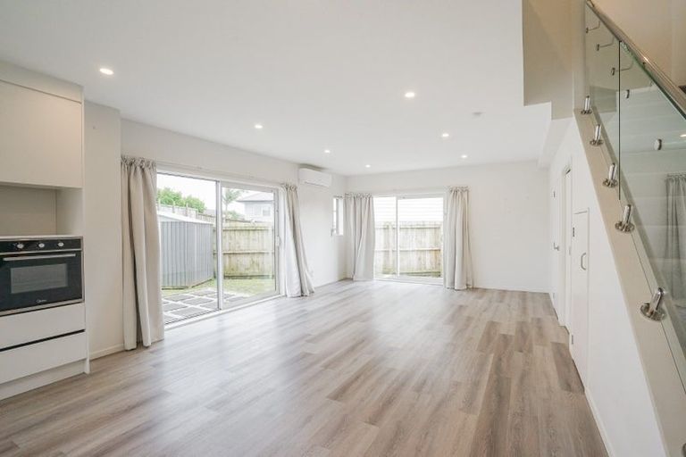 Photo of property in 10a Poruru Close, Papakura, 2110