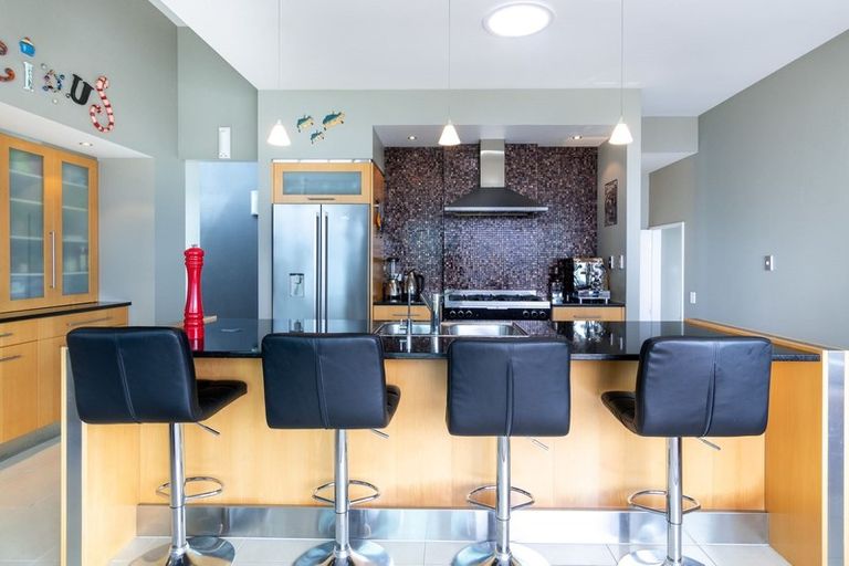 Photo of property in 26 Courtneys, West Harbour, Auckland, 0618