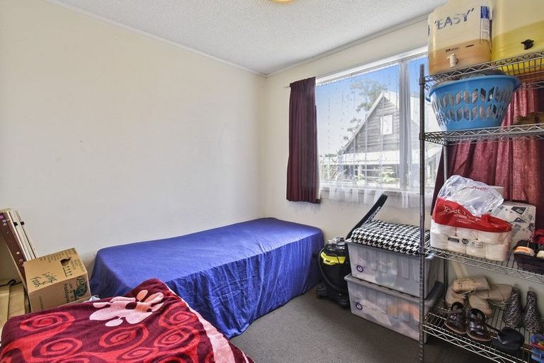 Photo of property in 19 Adel Place, Weymouth, Auckland, 2103